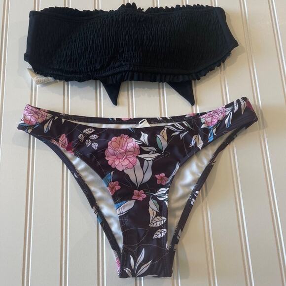 Cupshe Bikini NWT Women S Black Strapless Ruffle Top Floral High Waist Bottoms - Picture 1 of 8